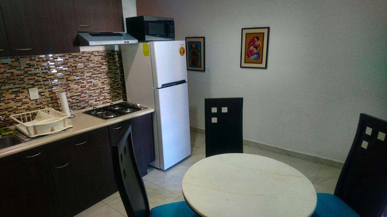 Brisas Sealight Apartment Cancún Zewnętrze zdjęcie