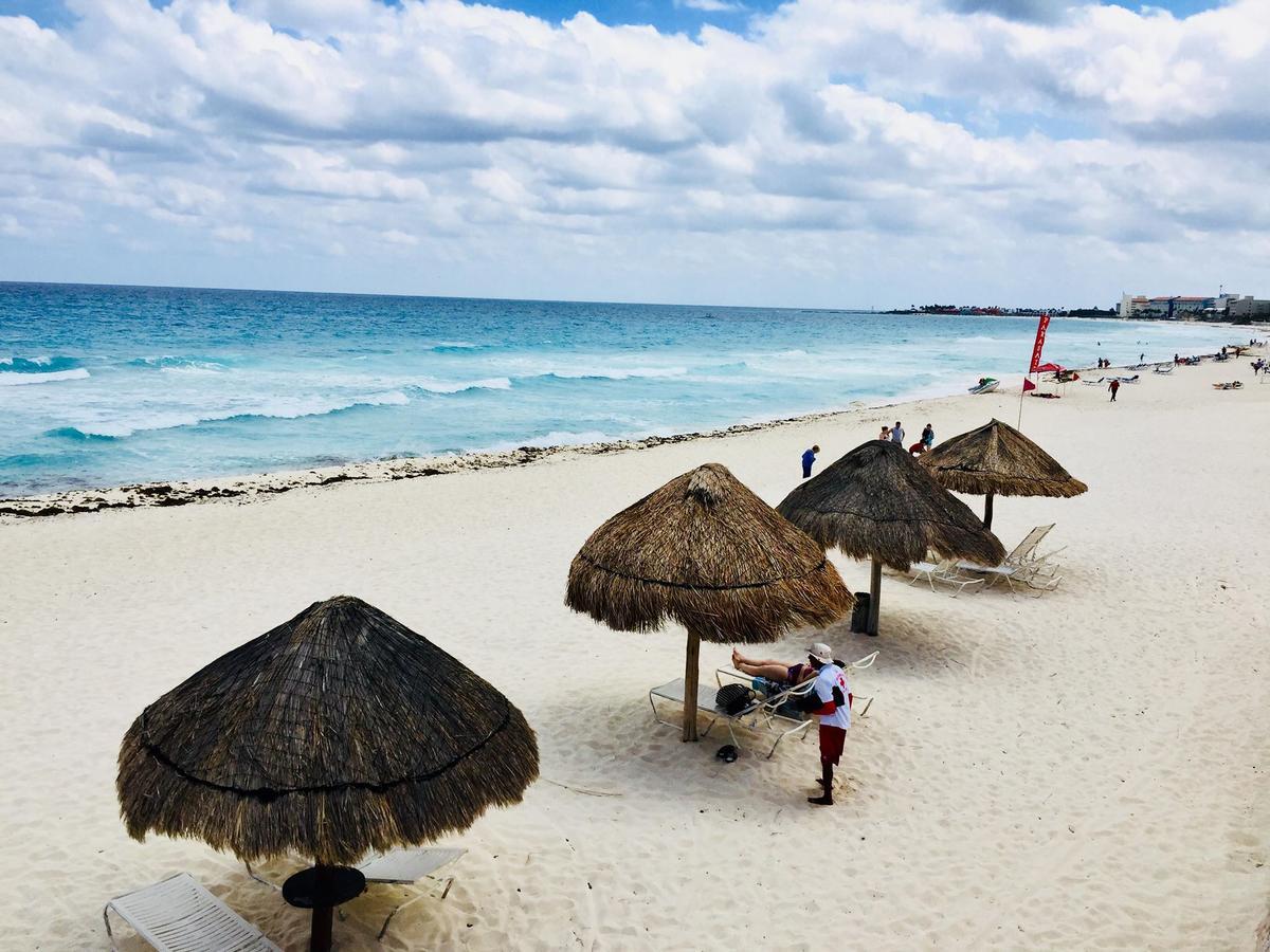 Brisas Sealight Apartment Cancún Zewnętrze zdjęcie